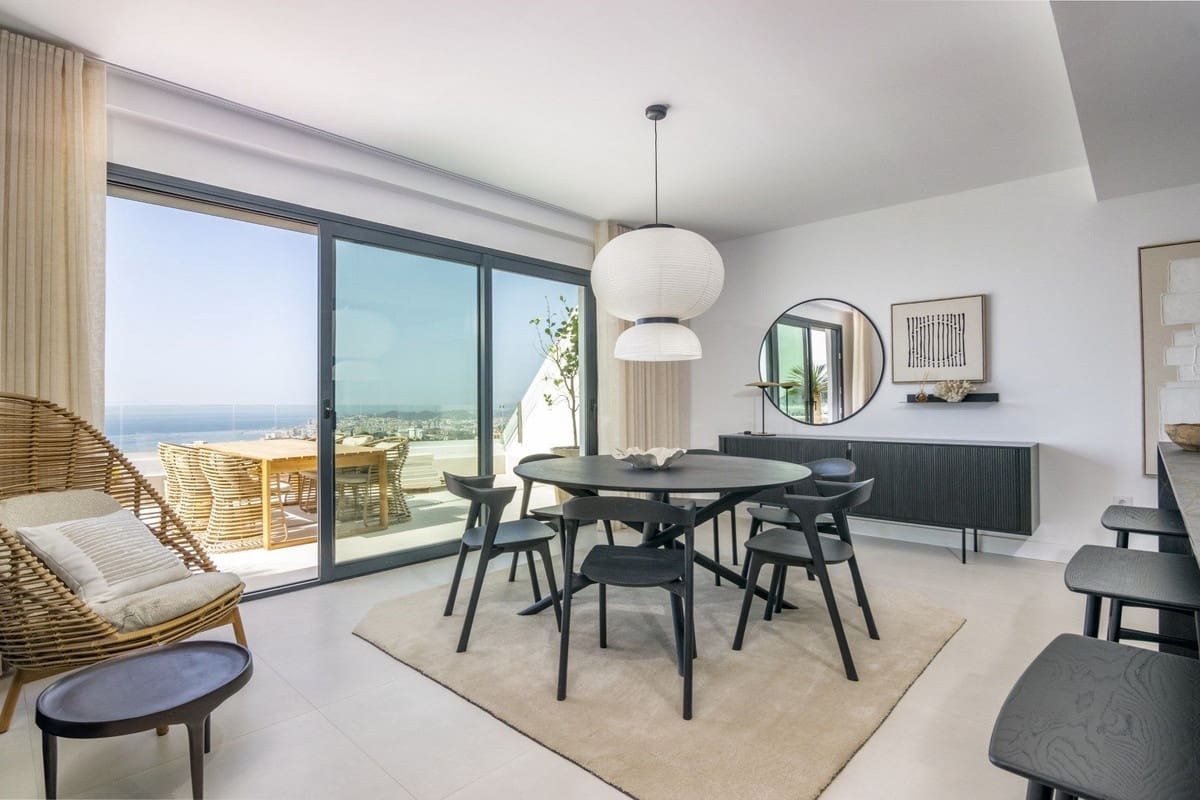 2 Zimmer Apartment zu verkaufen in Fuengirola mit Pool Garage - 450.000 € (Ref: 9866049)
