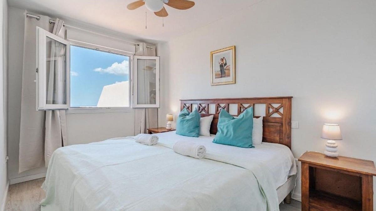 3 bedroom Penthouse for sale in Bahia de Casares with pool garage - € 320,000 (Ref: 9880217)