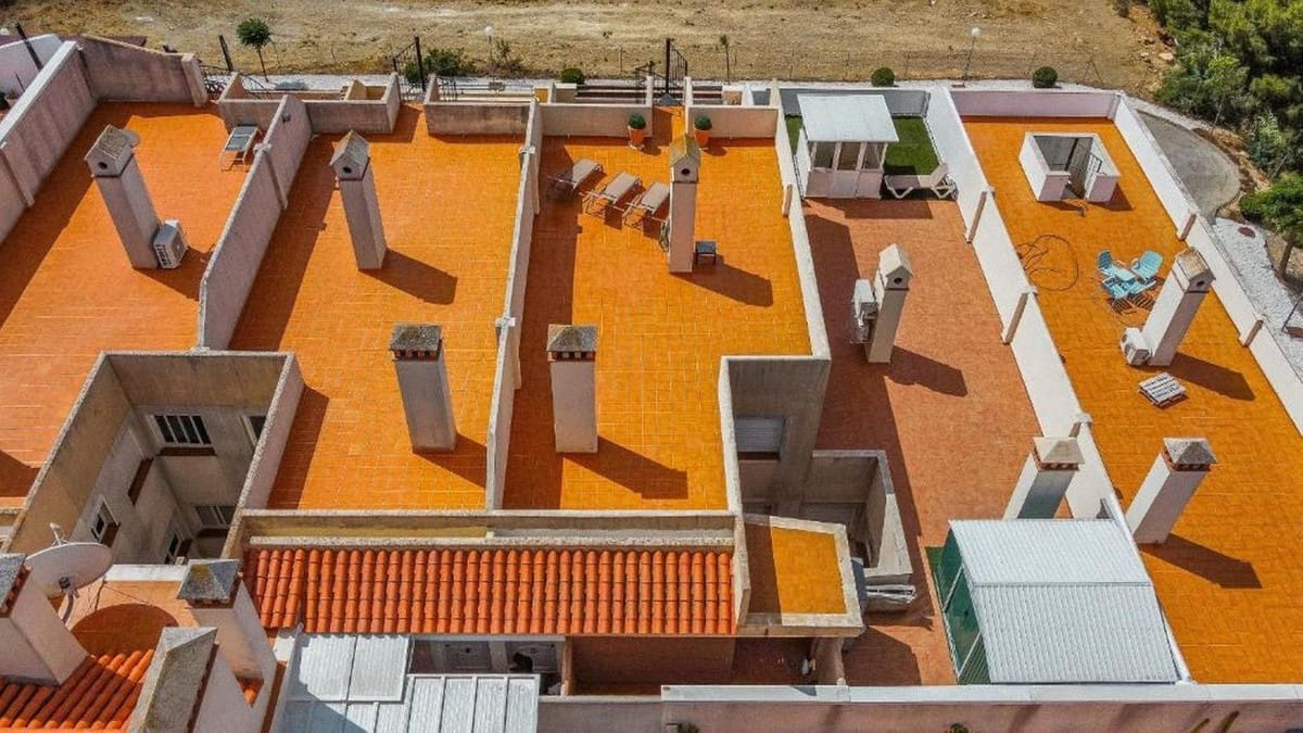 3 bedroom Penthouse for sale in Bahia de Casares with pool garage - € 320,000 (Ref: 9880217)