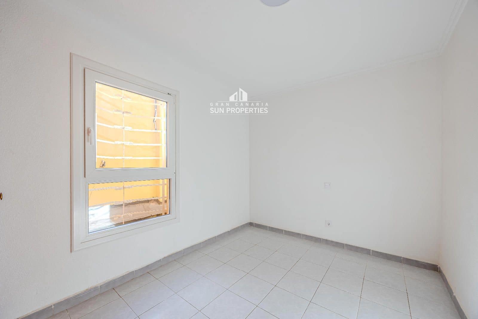 Maison de Ville de 4 chambres à louer à San Bartolome de Tirajana avec garage - 2 700 € (Ref: 10024427)