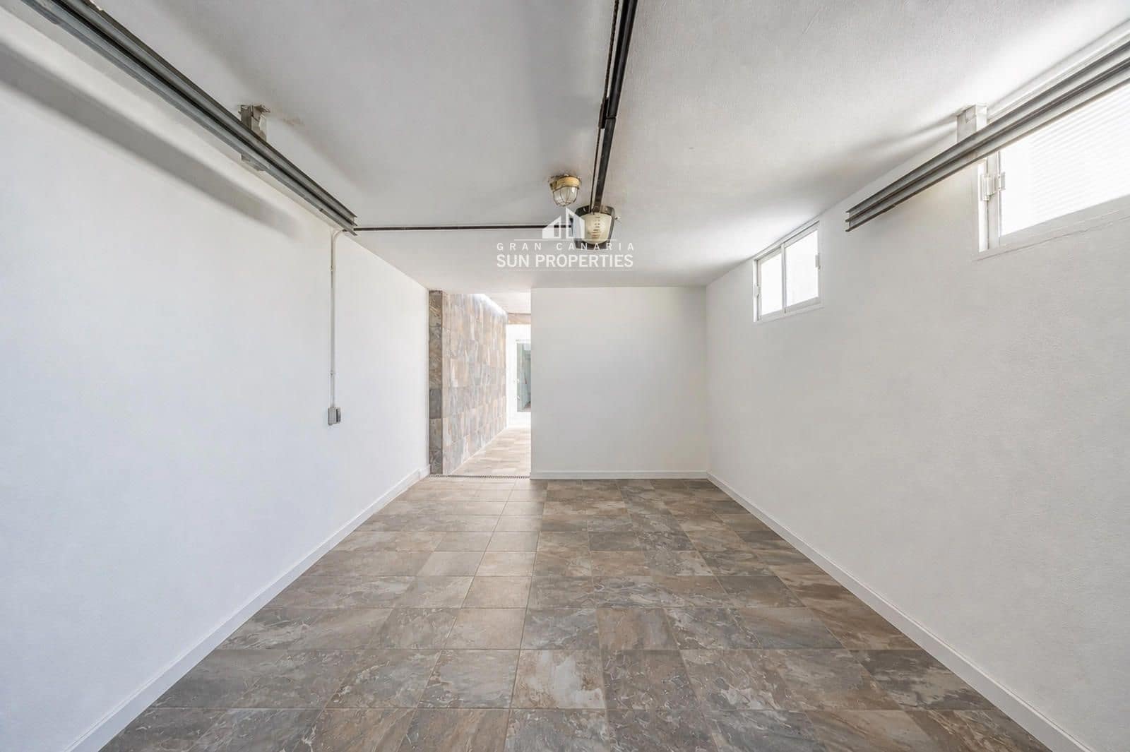 Maison de Ville de 4 chambres à louer à San Bartolome de Tirajana avec garage - 2 700 € (Ref: 10024427)