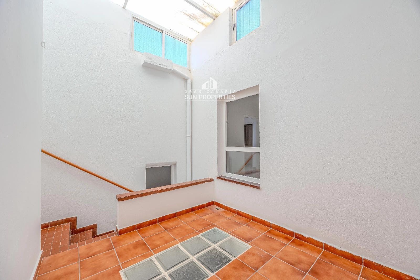 Maison de Ville de 4 chambres à louer à San Bartolome de Tirajana avec garage - 2 700 € (Ref: 10024427)