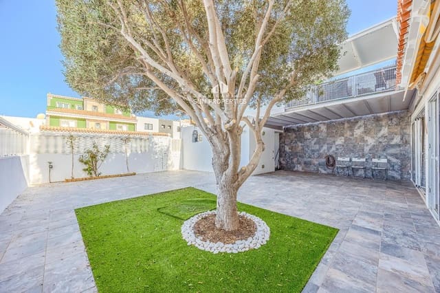 4 makuuhuone Omakotitalo vuokrattavana paikassa San Bartolomé de Tirajana mukana 
autotalli - 2 700 € (Ref: 10024427)