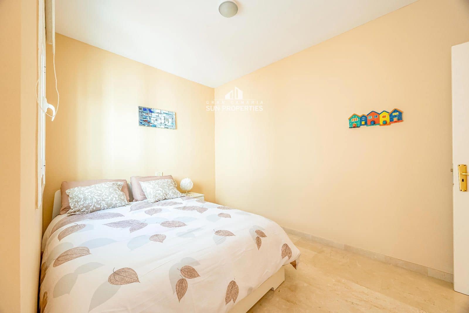 2 soverom Bungalow til leie i Mogan med svømmebasseng garasje - € 1 300 (Ref: 10184032)