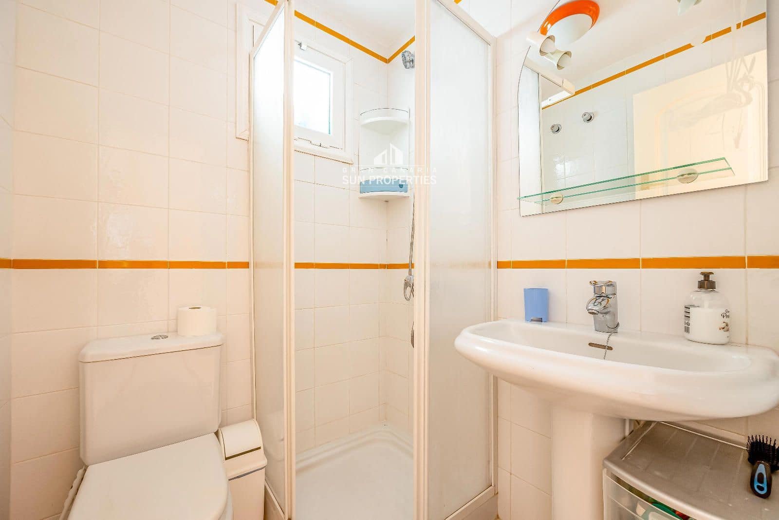 2 soverom Bungalow til leie i Mogan med svømmebasseng garasje - € 1 300 (Ref: 10184032)