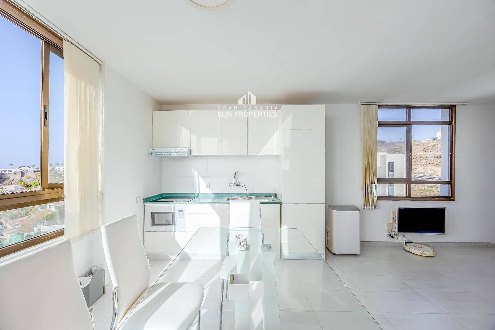 1 soverom Leilighet til leie i Playa del Aguila med svømmebasseng - € 1 350 (Ref: 4734220)