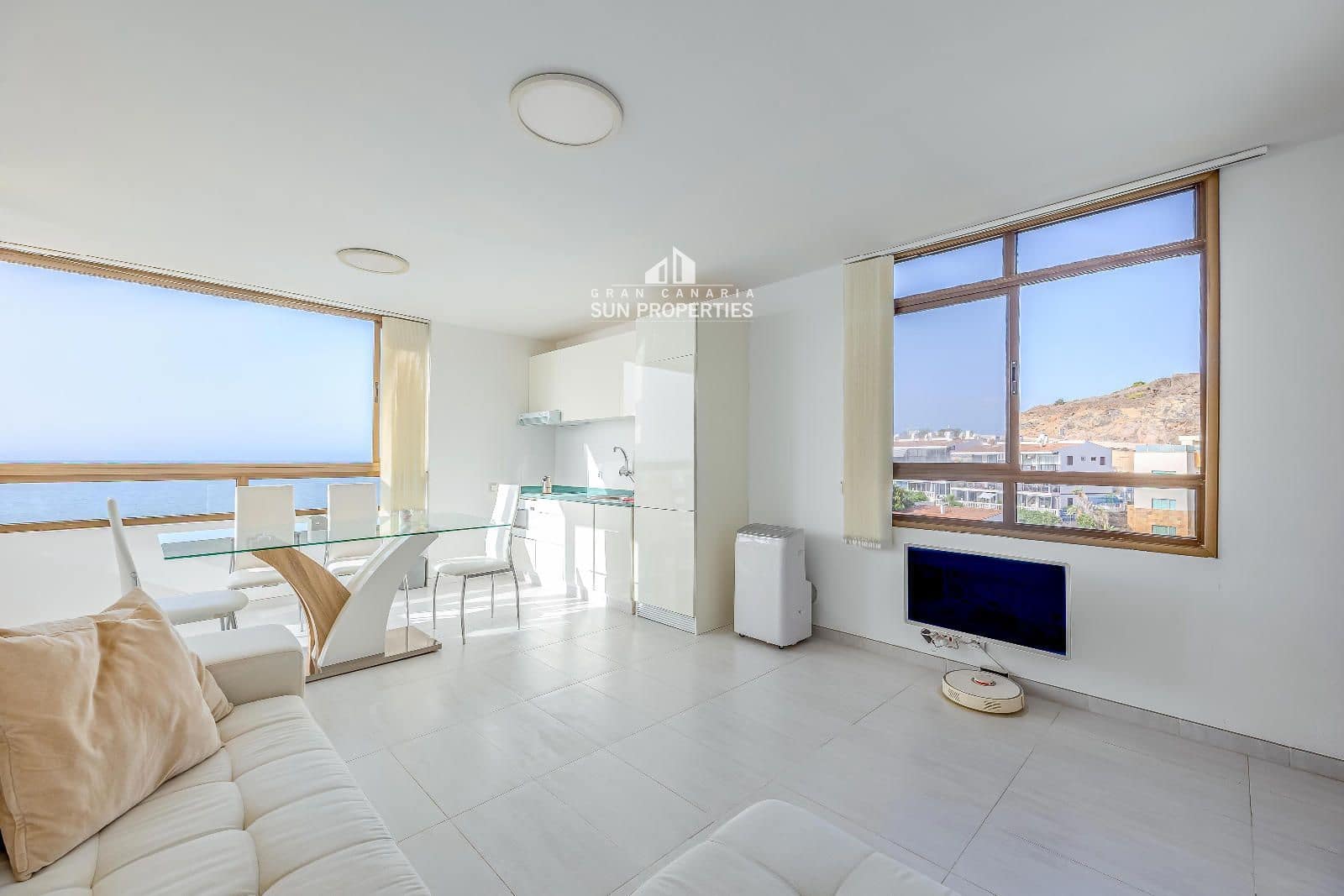 1 soverom Leilighet til leie i Playa del Aguila med svømmebasseng - € 1 350 (Ref: 4734220)