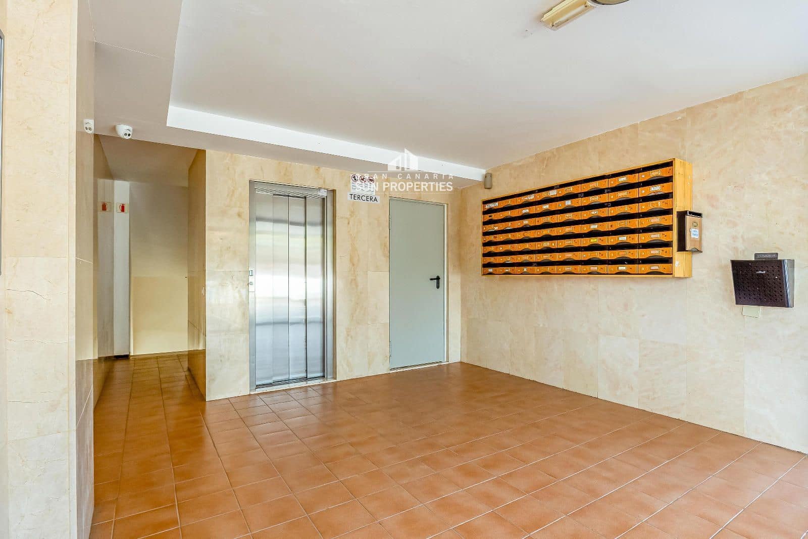 1 soverom Leilighet til leie i Playa del Aguila med svømmebasseng - € 1 350 (Ref: 4734220)