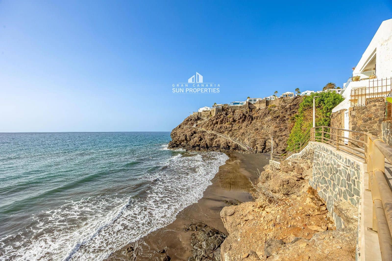 1 soverom Leilighet til leie i Playa del Aguila med svømmebasseng - € 1 350 (Ref: 4734220)