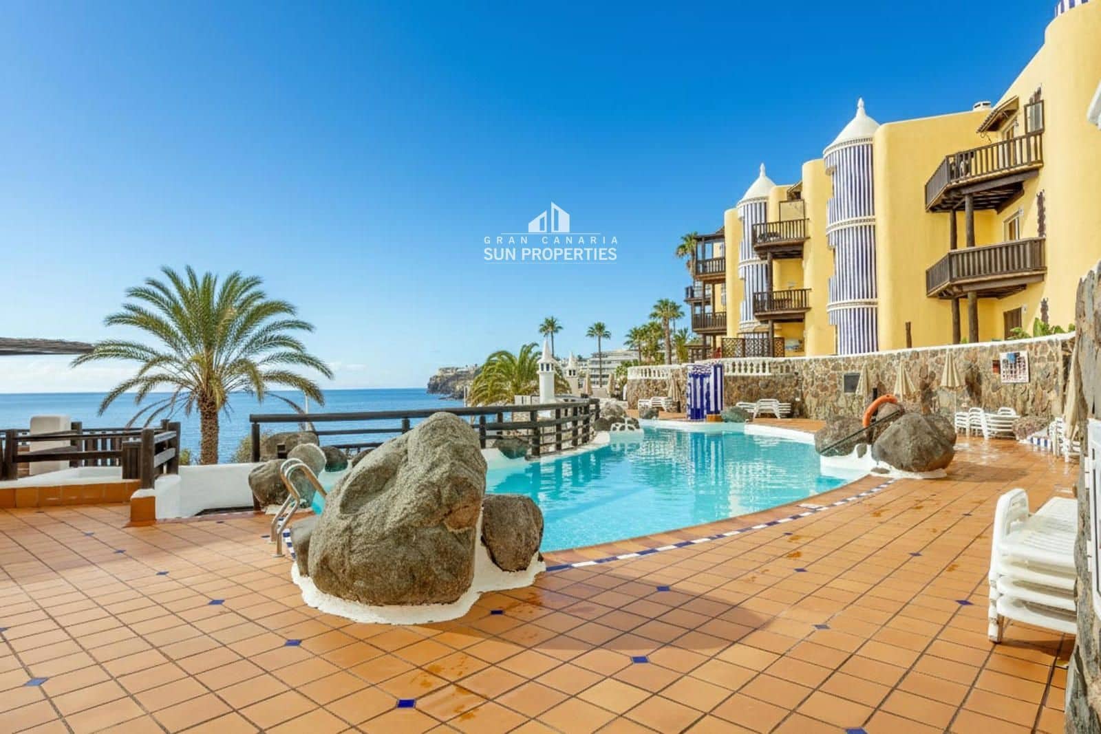 1 sovrum Lägenhet att hyra i San Agustin med pool - 1 400 € (Ref: 4734221)