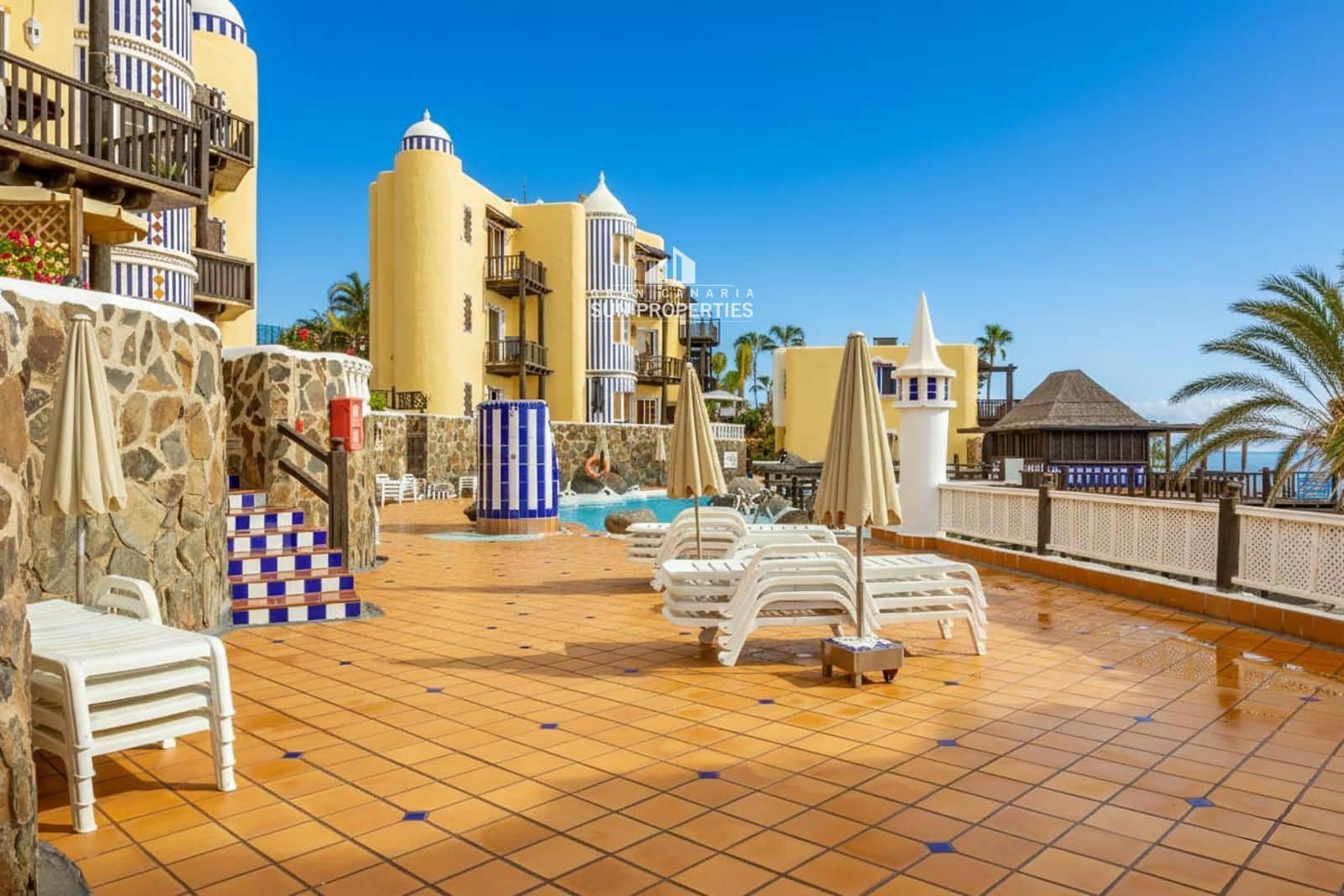 1 sovrum Lägenhet att hyra i San Agustin med pool - 1 400 € (Ref: 4734221)