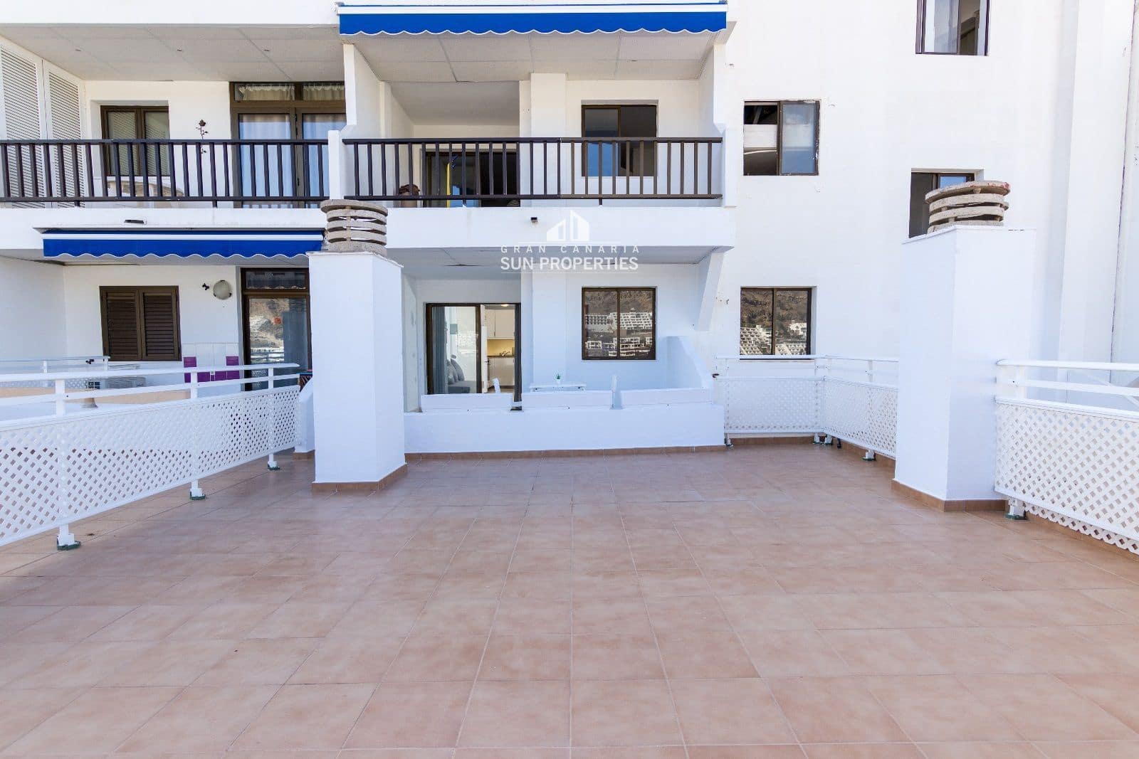 2 bedroom Flat for rent in Puerto Rico with pool - € 950 (Ref: 5362056)