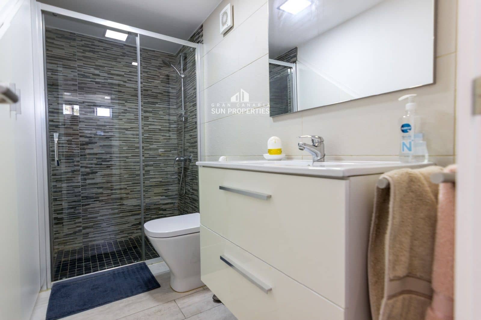 Bungalow de 2 chambres à louer à Campo Internacional avec piscine - 1 600 € (Ref: 5477890)