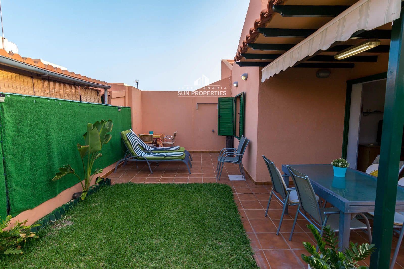 Bungalow de 2 chambres à louer à Sonneland avec piscine - 1 200 € (Ref: 5522435)