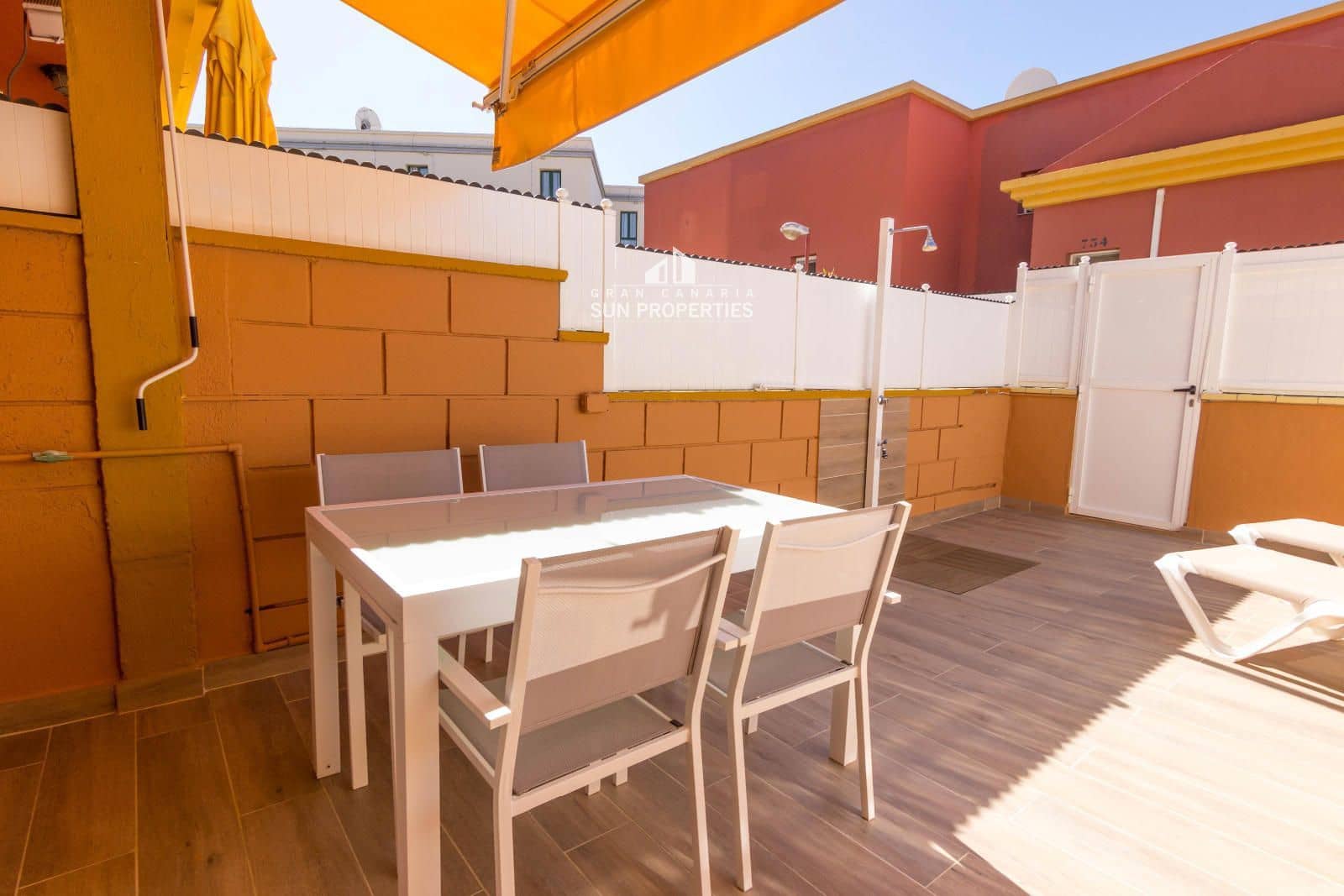 1 sovrum Bungalow att hyra i San Agustin med pool - 1 200 € (Ref: 5634095)