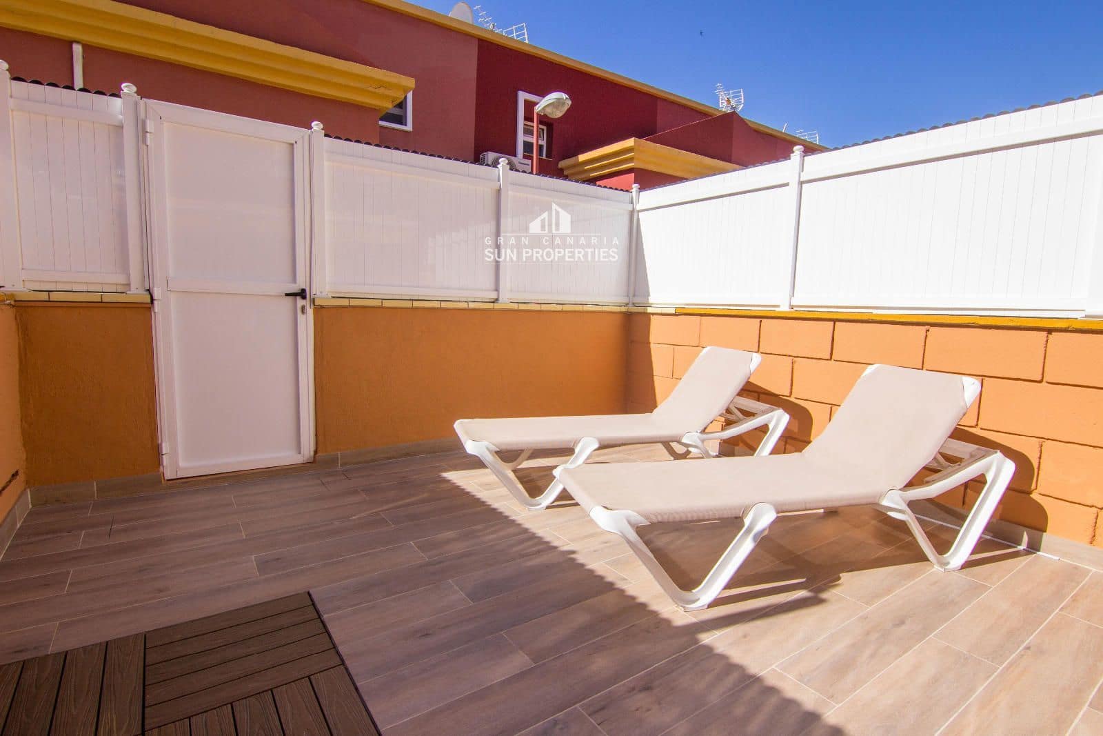 1 sovrum Bungalow att hyra i San Agustin med pool - 1 200 € (Ref: 5634095)