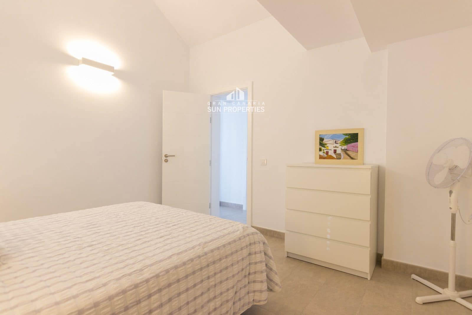 Bungalow de 2 habitaciones en Campo Internacional en alquiler con piscina - 1.900 € (Ref: 6326972)