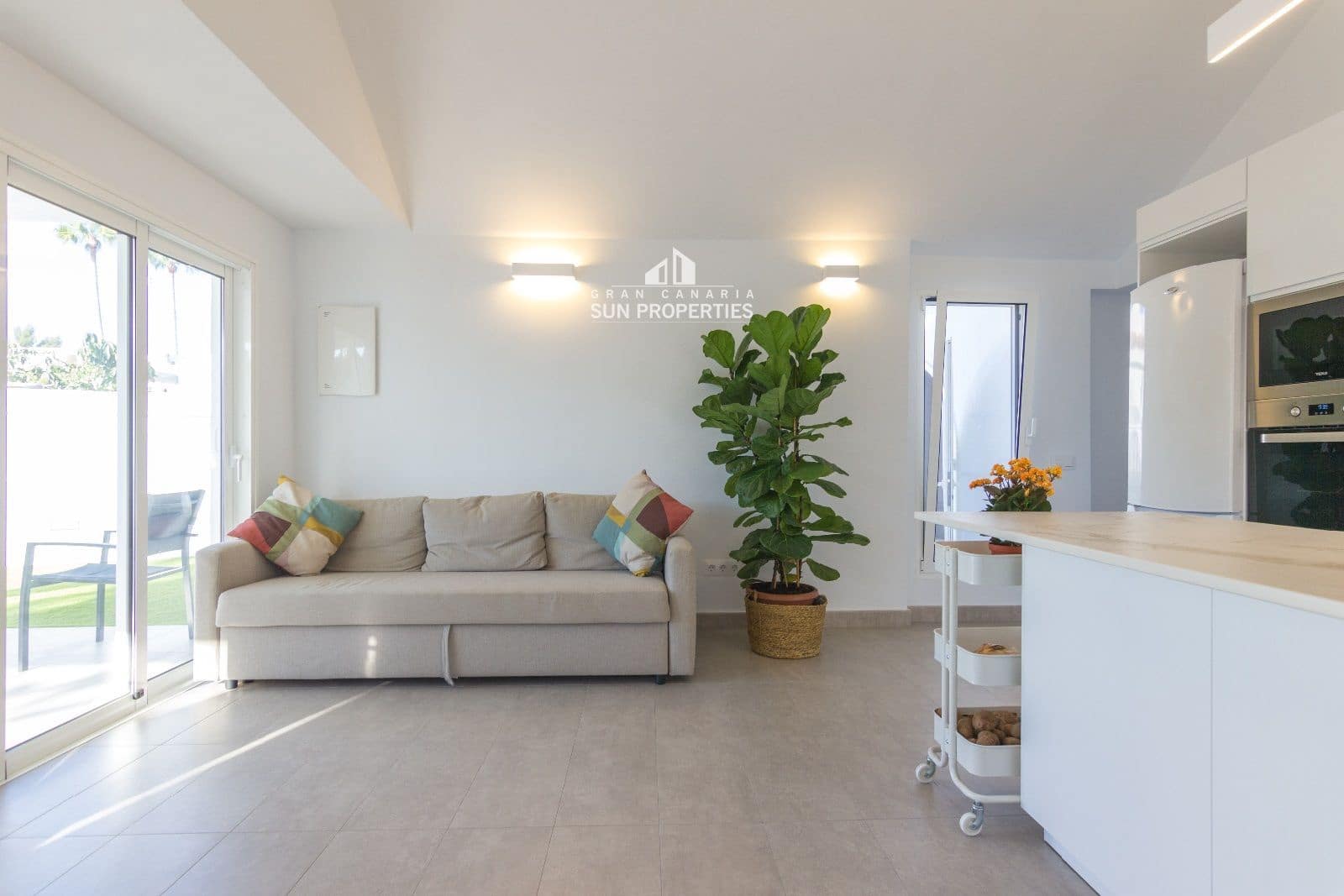 Bungalow de 2 habitaciones en Campo Internacional en alquiler con piscina - 1.900 € (Ref: 6326972)