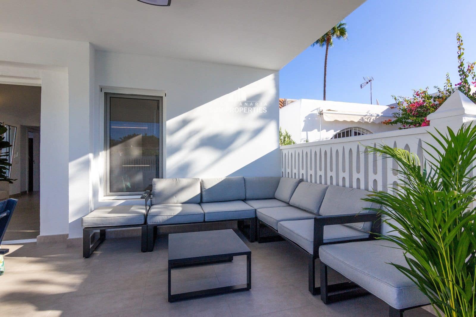 Bungalow de 2 habitaciones en Campo Internacional en alquiler con piscina - 1.900 € (Ref: 6326972)