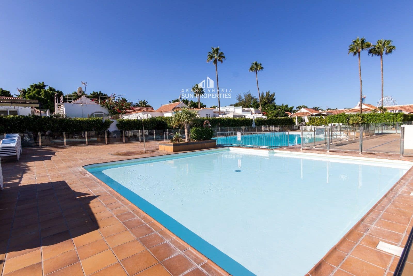 Bungalow de 2 habitaciones en Campo Internacional en alquiler con piscina - 1.900 € (Ref: 6326972)