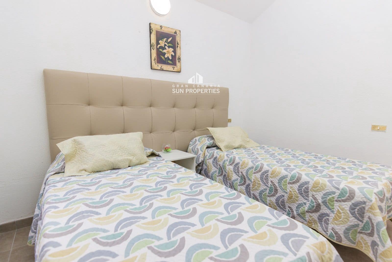 1 quarto Bungalow para arrendar em Sonneland com piscina - 1 000 € (Ref: 6340331)