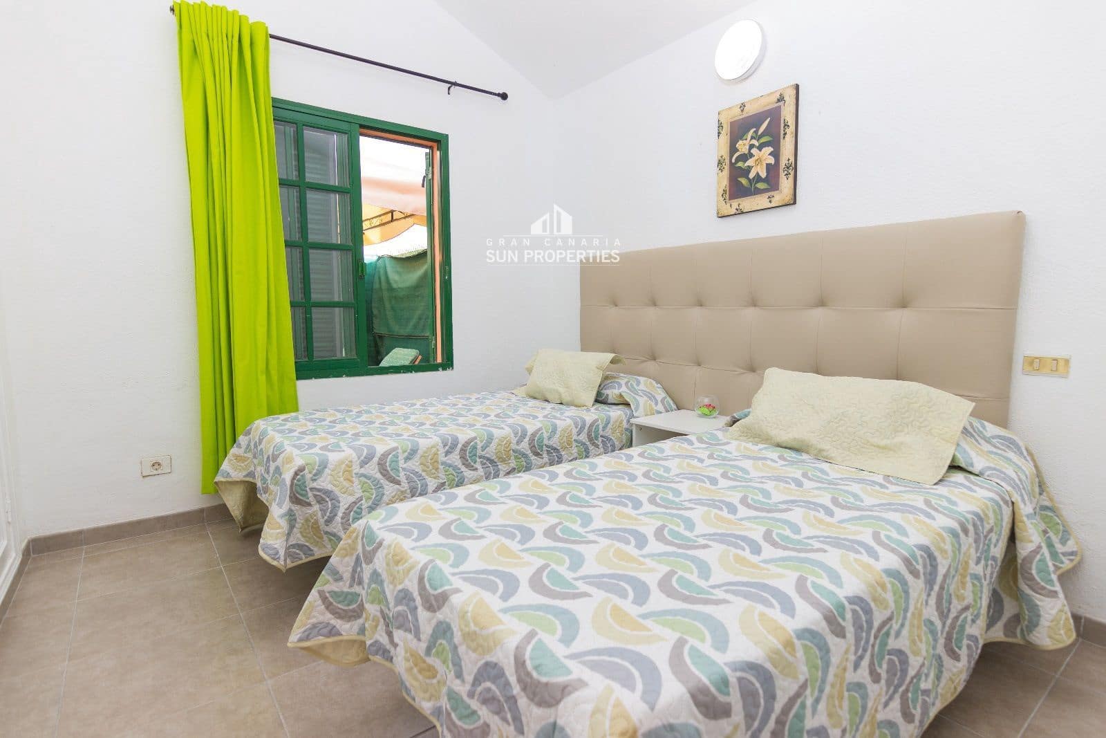 1 quarto Bungalow para arrendar em Sonneland com piscina - 1 000 € (Ref: 6340331)