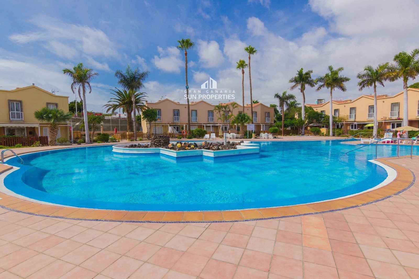 1 quarto Bungalow para arrendar em San Bartolome de Tirajana com piscina - 1 100 € (Ref: 6492408)