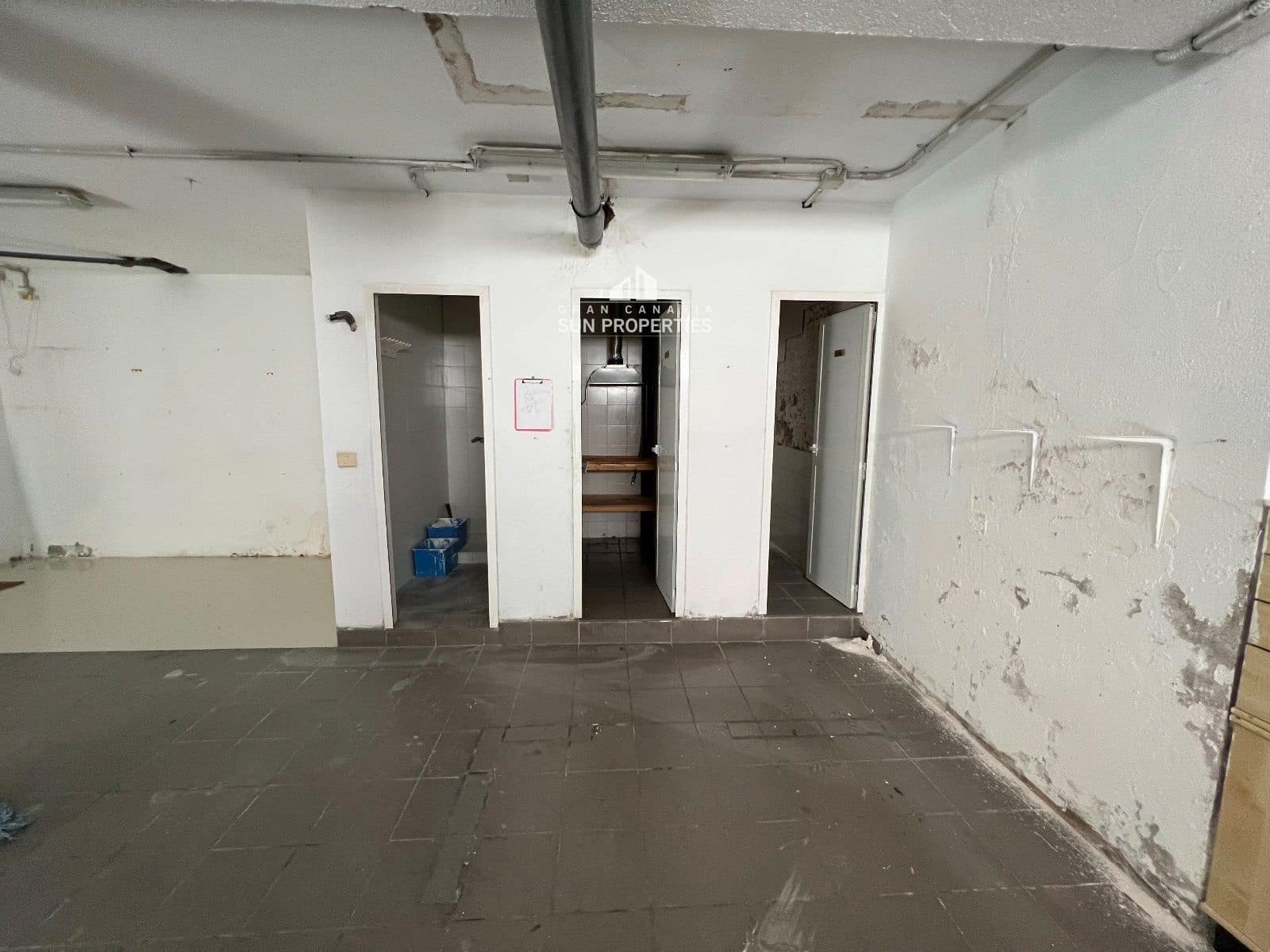 Commercial for sale in Playa del Ingles with garage - € 740,000 (Ref: 7221108)