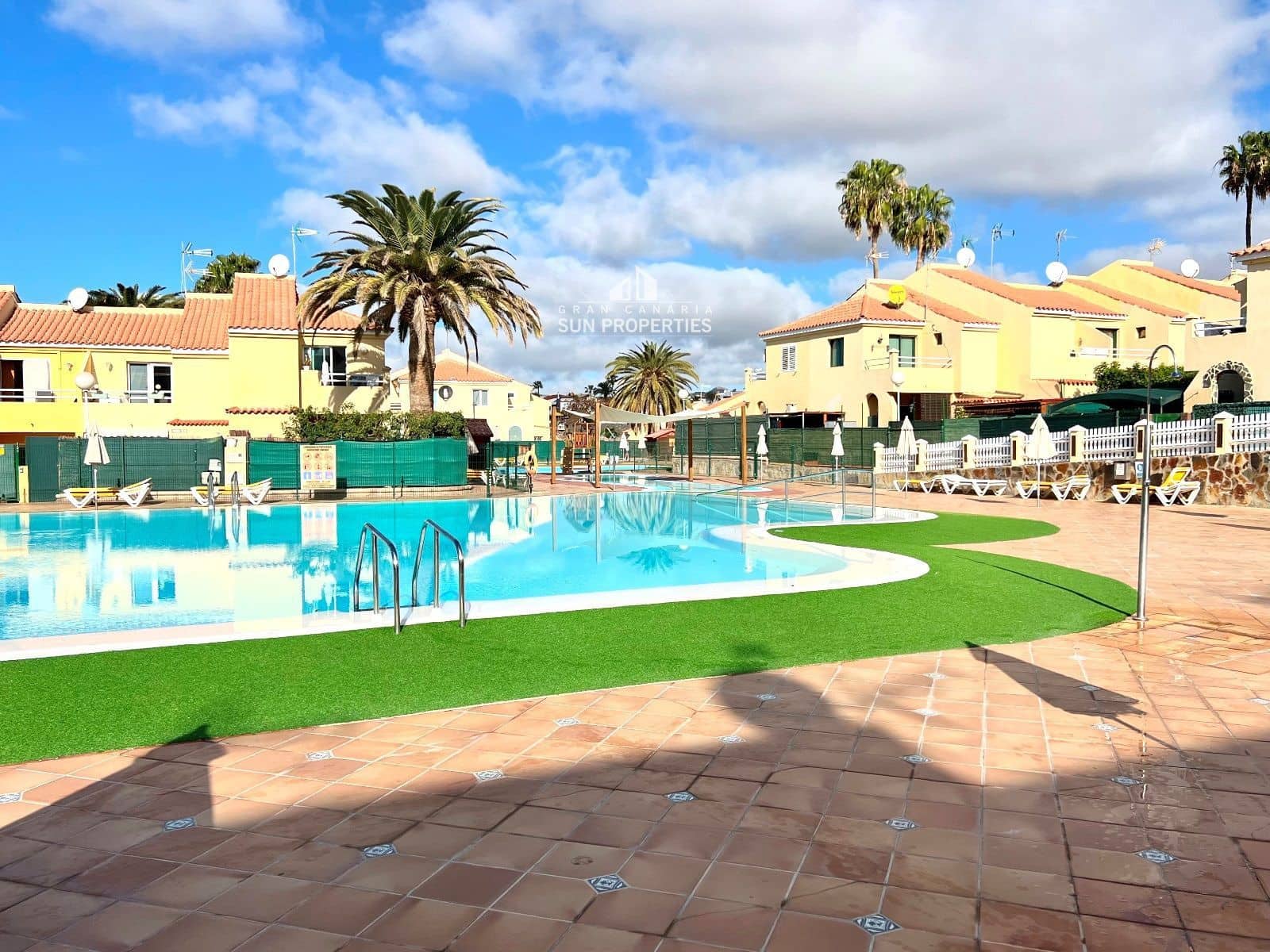 2 sypialnia Bungalow do wynajęcia w Sonneland z basenem - 1 000 € (Ref: 7474511)