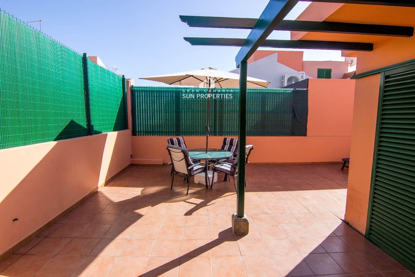 1 bedroom Bungalow for rent in San Bartolome de Tirajana with pool - € 1,000 (Ref: 7958274)