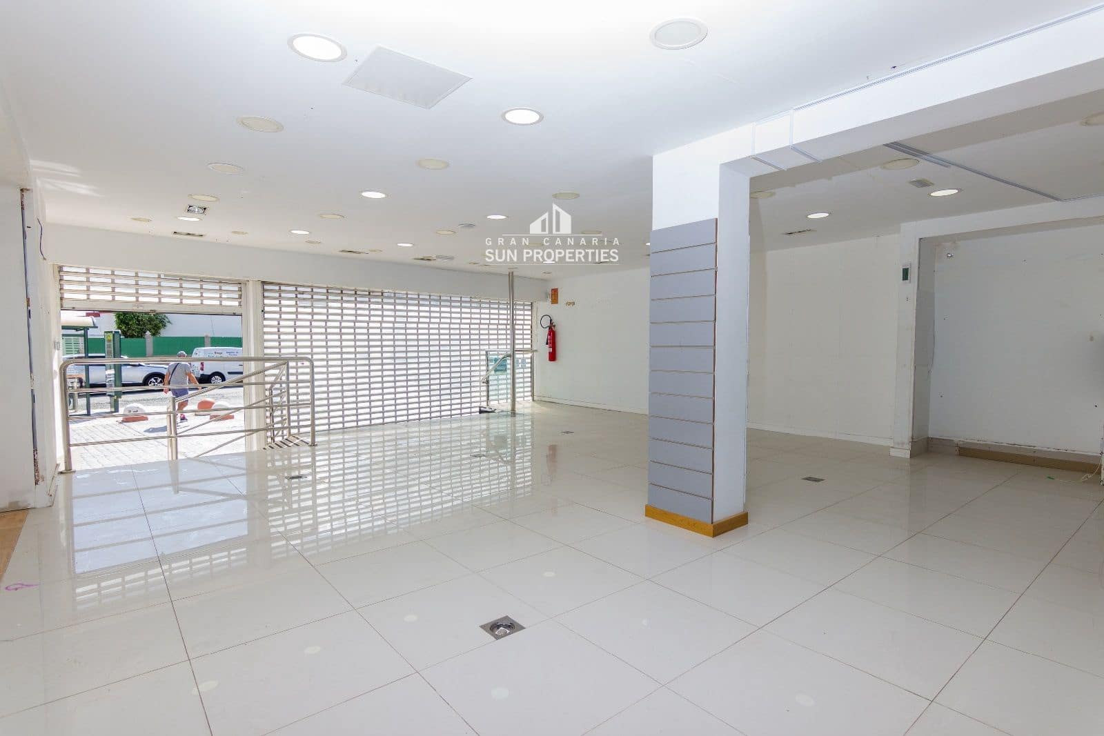 Erhverv til leje i Playa del Ingles med garage - € 4.000 (Ref: 8026577)