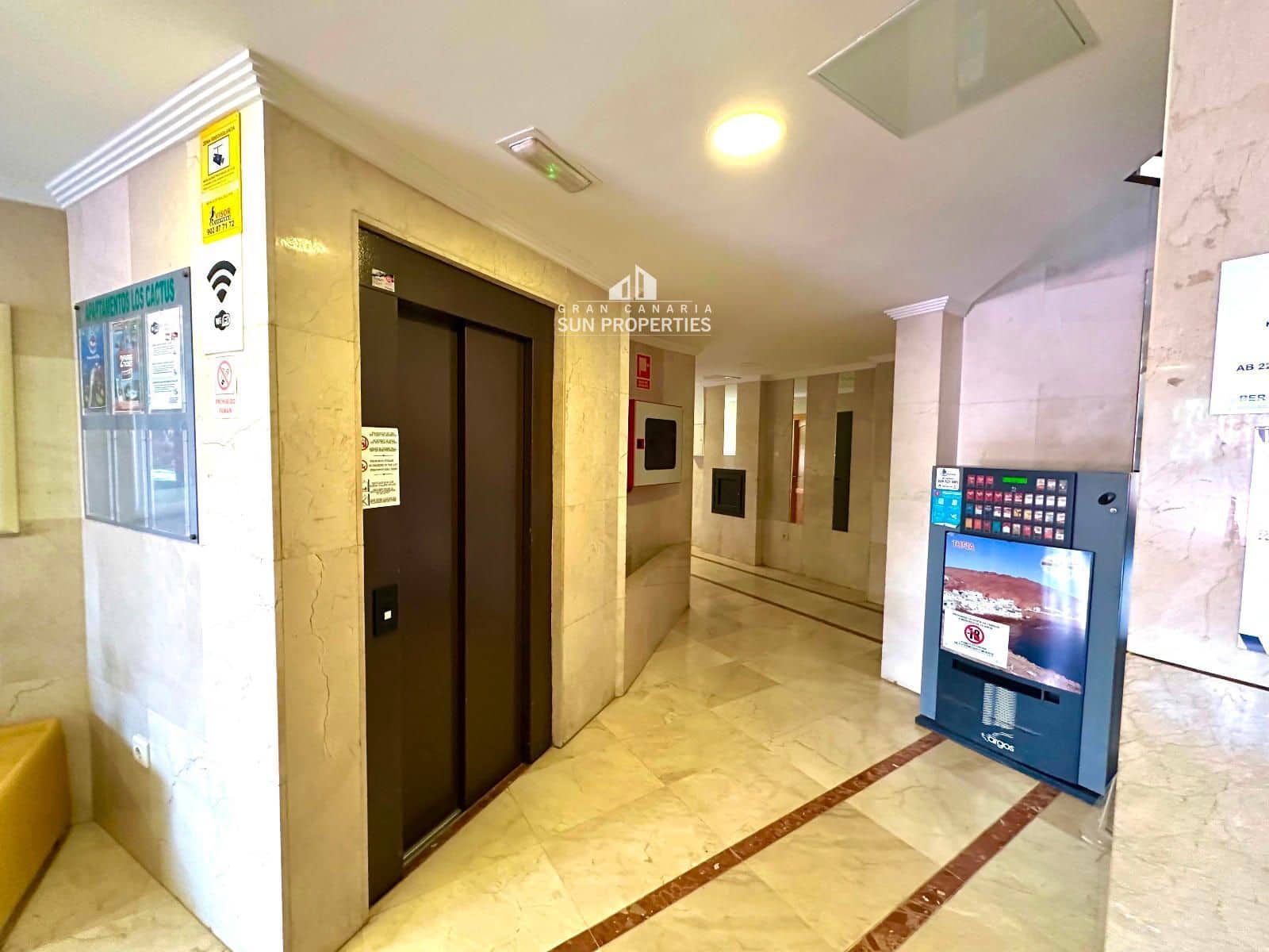 2 quarto Apartamento para arrendar em Playa del Ingles com piscina - 1 600 € (Ref: 8561908)