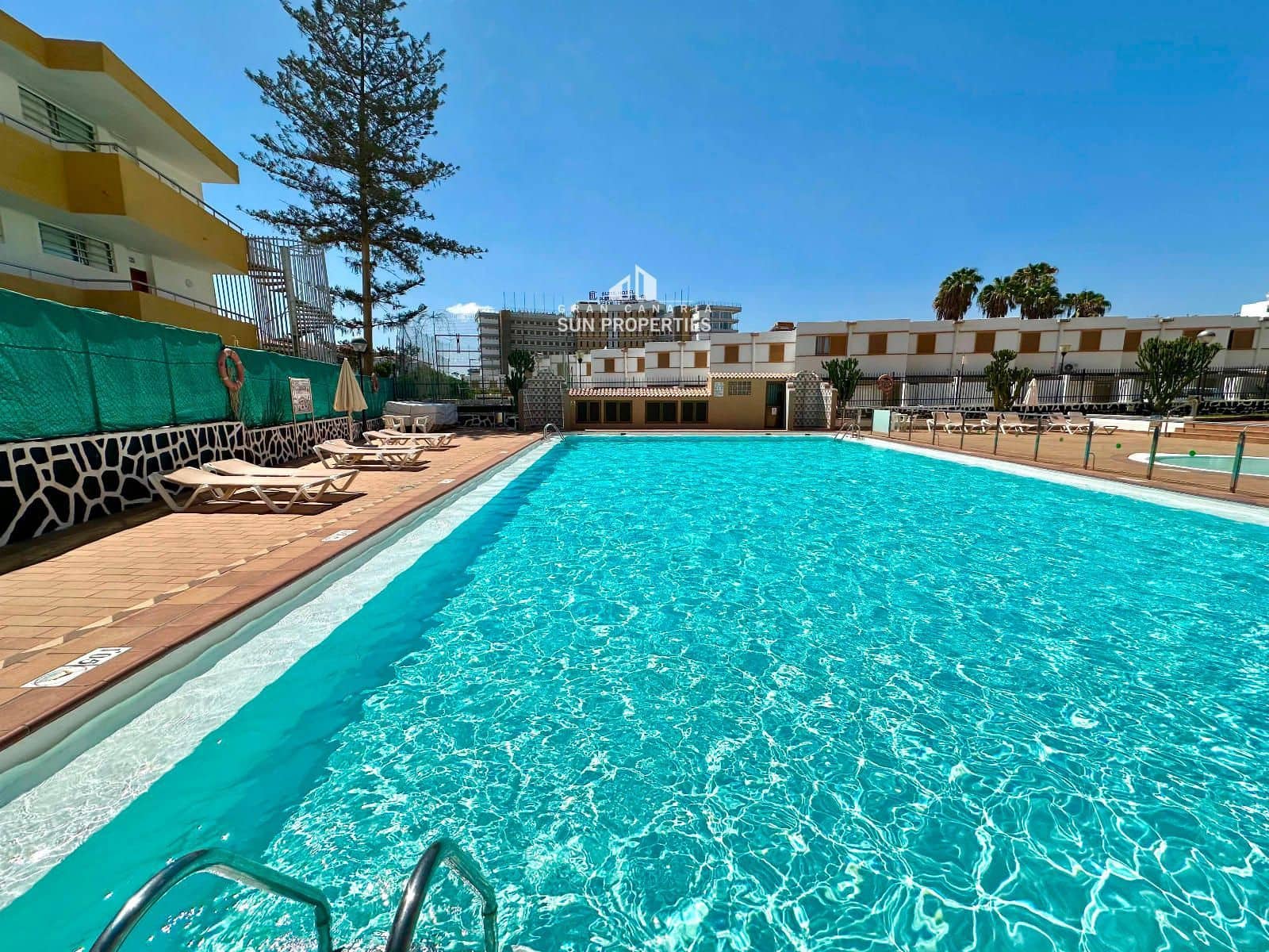 2 quarto Apartamento para arrendar em Playa del Ingles com piscina - 1 600 € (Ref: 8561908)