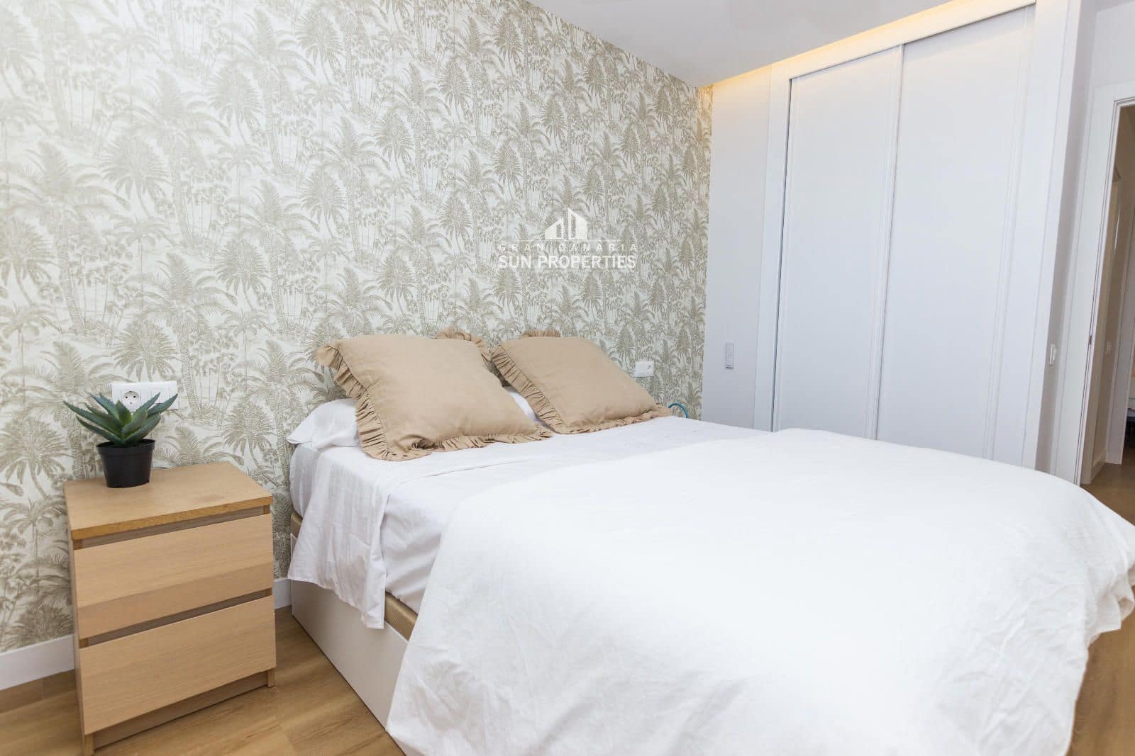 2 quarto Apartamento para arrendar em Playa del Ingles com piscina - 1 600 € (Ref: 8561908)