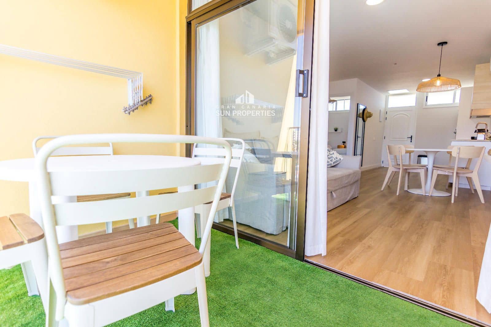 2 quarto Apartamento para arrendar em Playa del Ingles com piscina - 1 600 € (Ref: 8561908)