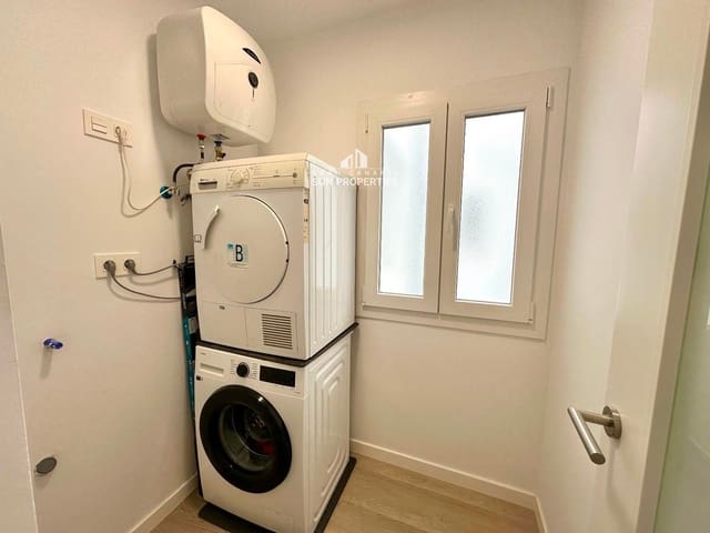 2 makuuhuone Asunto vuokrattavana paikassa Santa Lucía de Tirajana mukana 
autotalli - 975 € (Ref: 8707478)