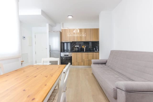 2 makuuhuone Asunto vuokrattavana paikassa Santa Lucía de Tirajana mukana 
autotalli - 975 € (Ref: 8707478)