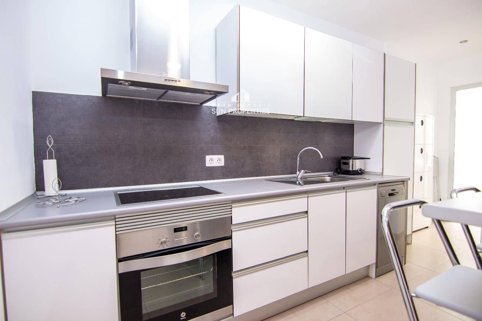 1 sypialnia Mieszkanie do wynajęcia w Mogan z garażem - 900 € (Ref: 8971397)