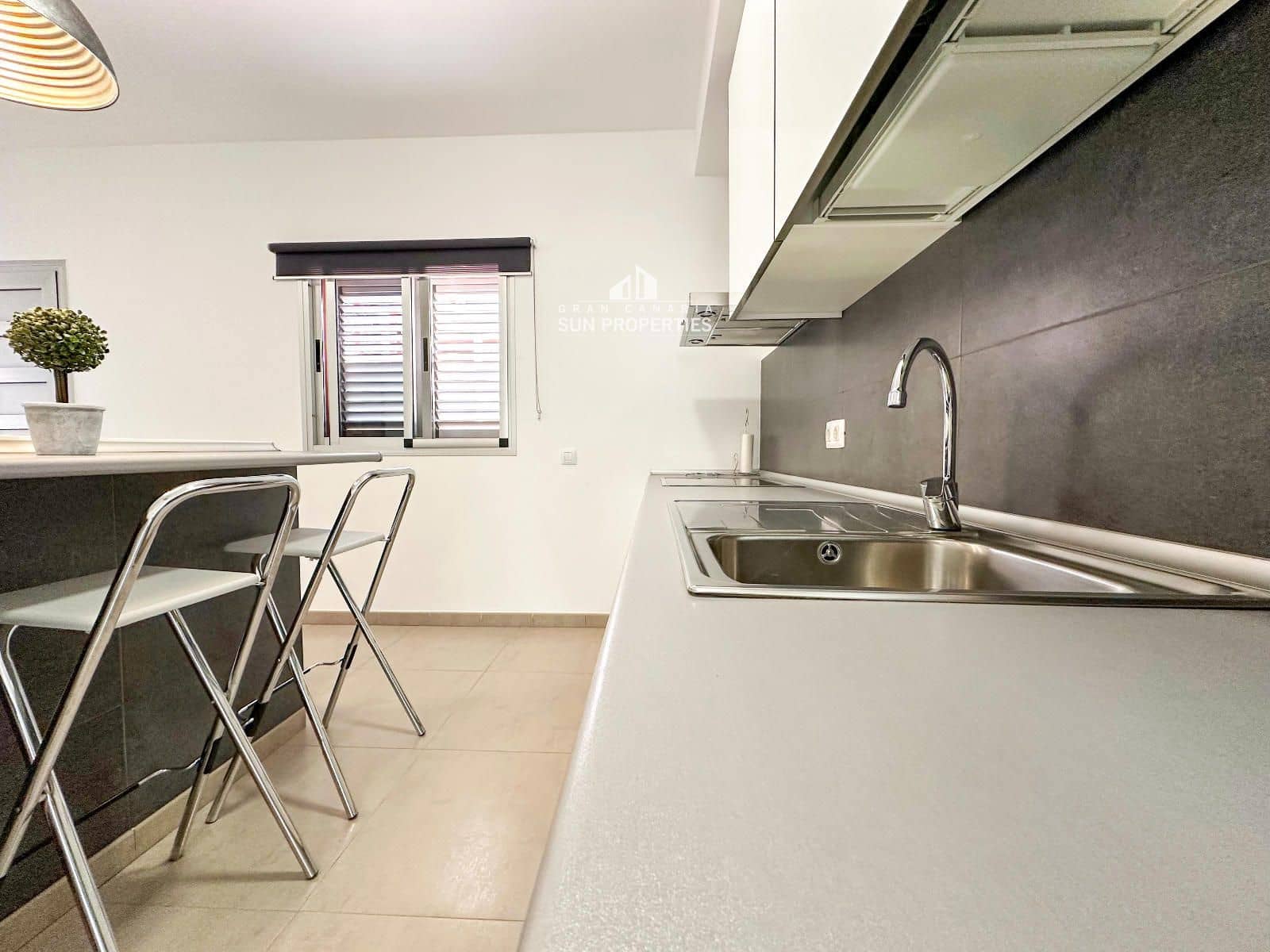 1 sypialnia Mieszkanie do wynajęcia w Mogan z garażem - 900 € (Ref: 8971397)