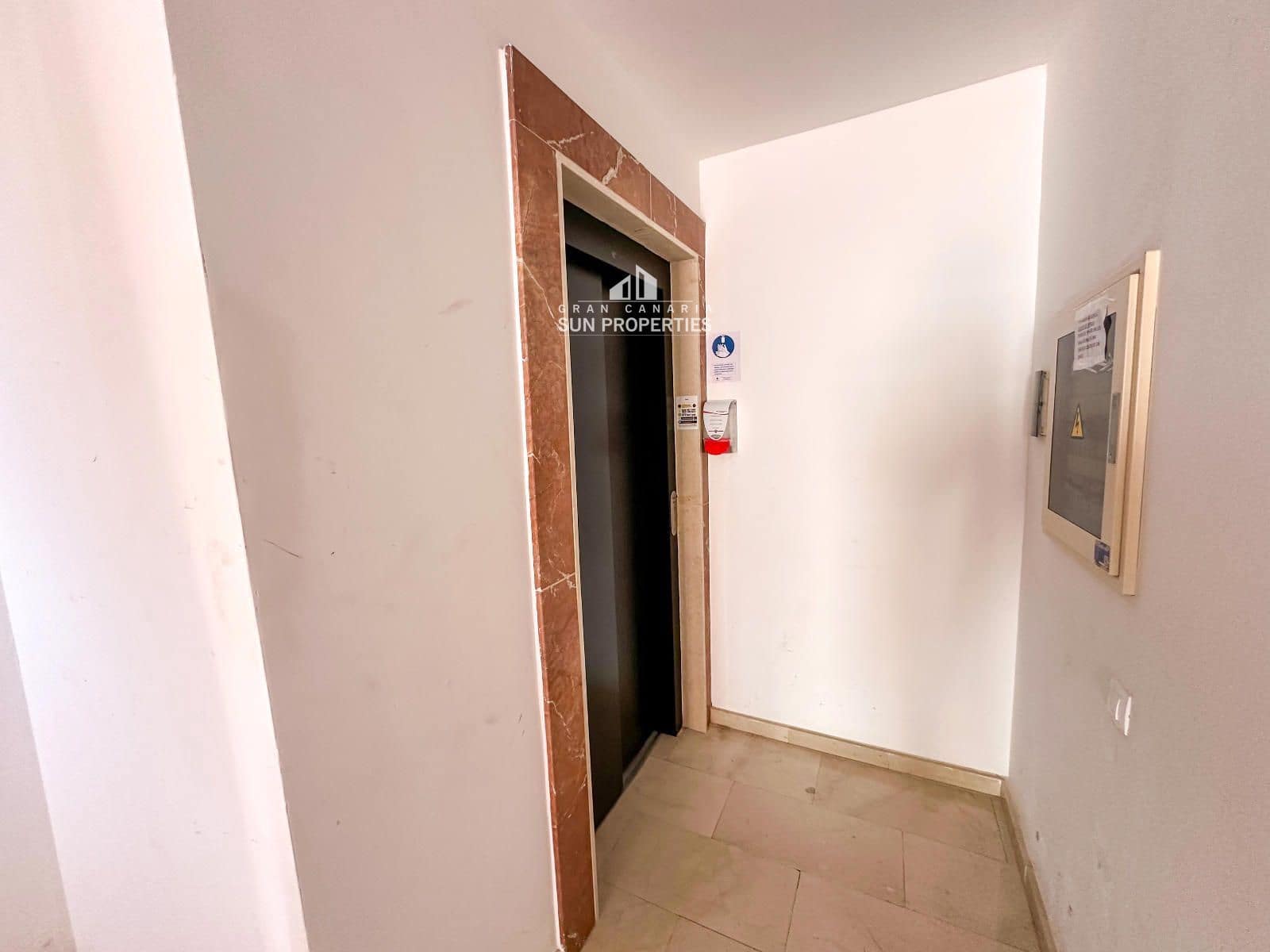 1 sypialnia Mieszkanie do wynajęcia w Mogan z garażem - 900 € (Ref: 8971397)