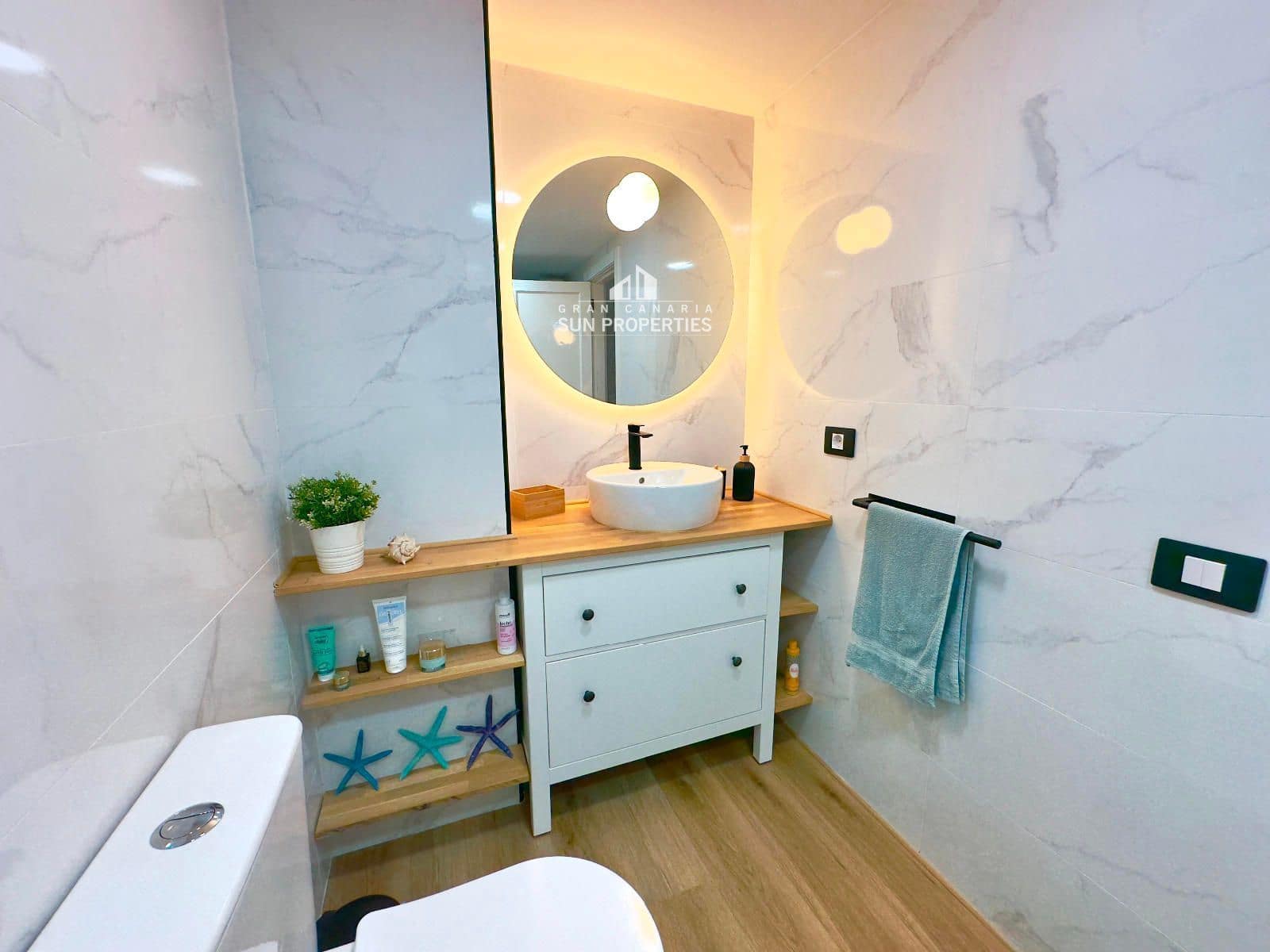 2 bedroom Flat for rent in Arinaga - € 1,050 (Ref: 9118116)