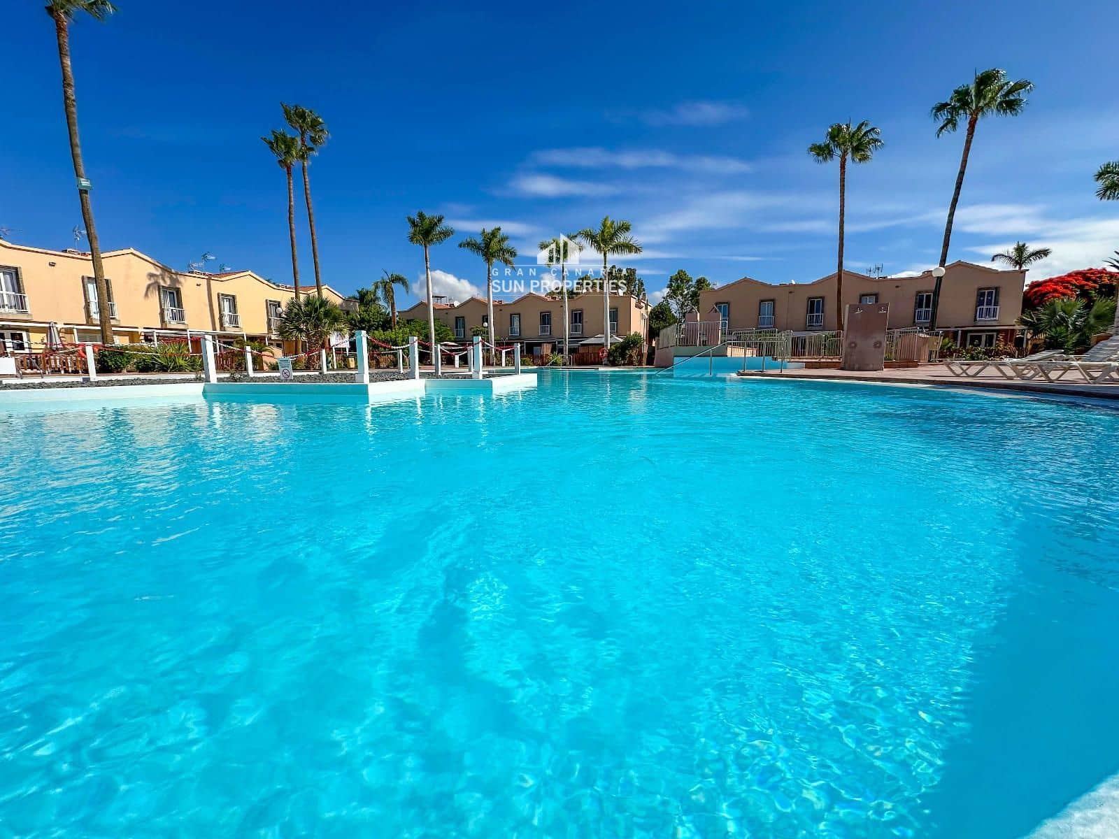 1 soverom Bungalow til leie i Campo Internacional med svømmebasseng - € 1 100 (Ref: 9143790)