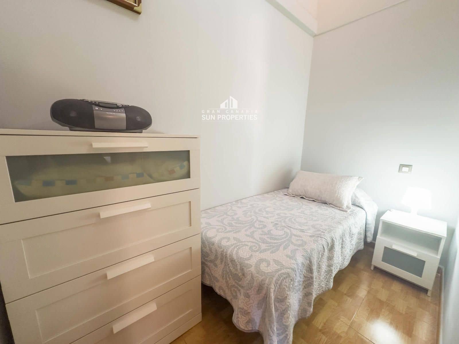 Bungalow de 2 habitaciones en Sonneland en alquiler con piscina - 1.200 € (Ref: 9172662)