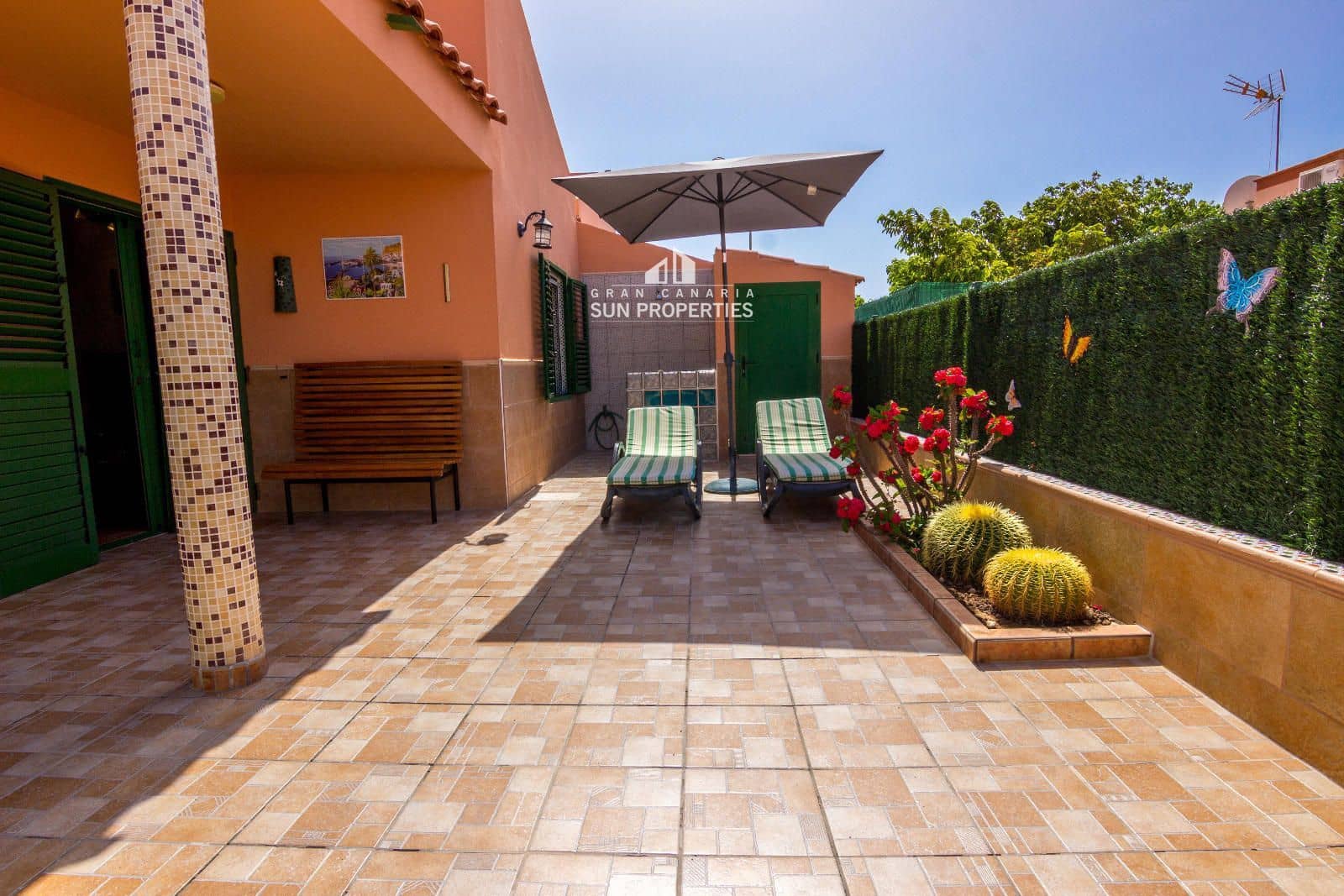 Bungalow de 2 habitaciones en Sonneland en alquiler con piscina - 1.200 € (Ref: 9172662)