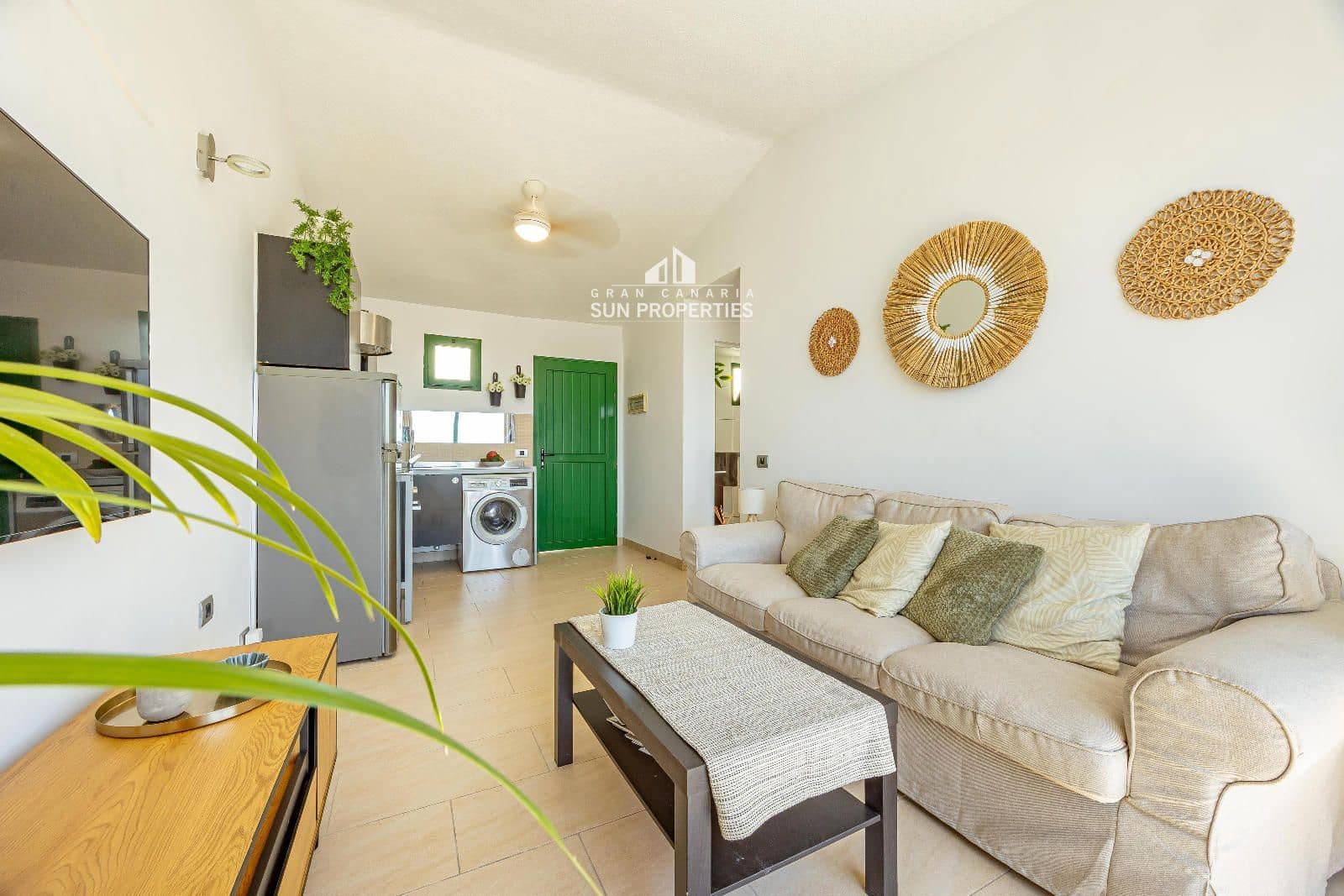 1 sovrum Lägenhet att hyra i Puerto Rico med pool - 1 100 € (Ref: 9231358)