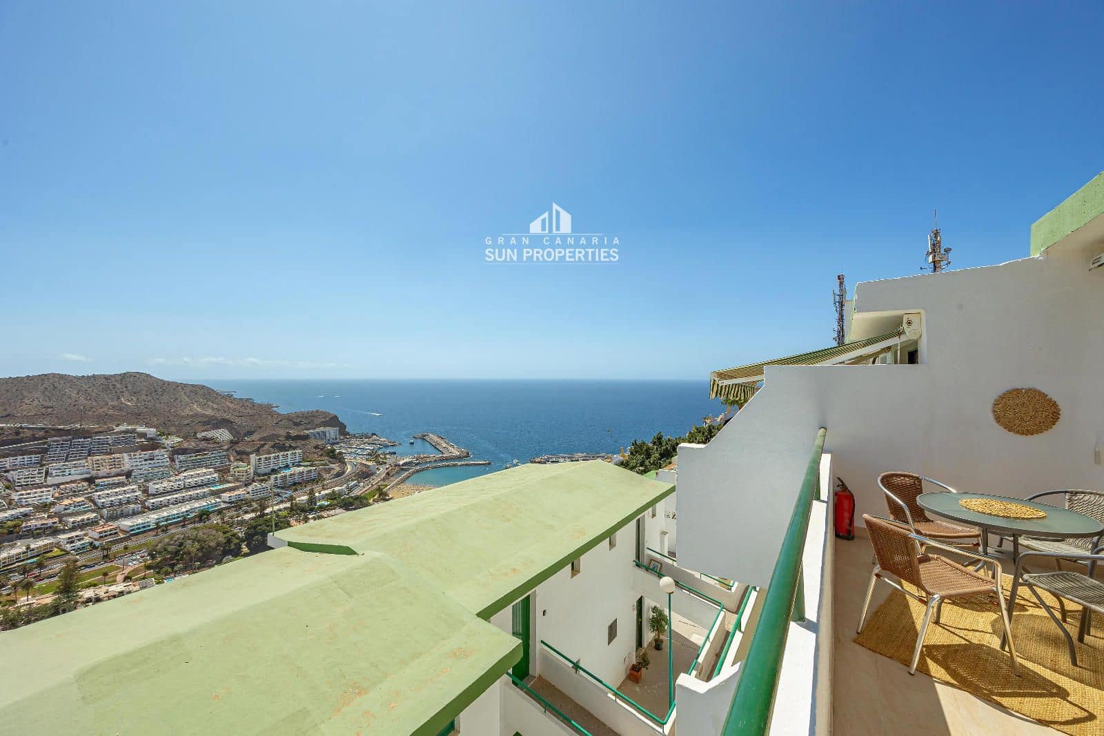 1 sovrum Lägenhet att hyra i Puerto Rico med pool - 1 100 € (Ref: 9231358)