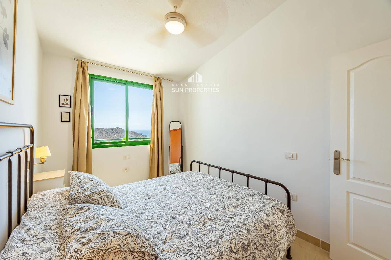 1 sovrum Lägenhet att hyra i Puerto Rico med pool - 1 100 € (Ref: 9231358)