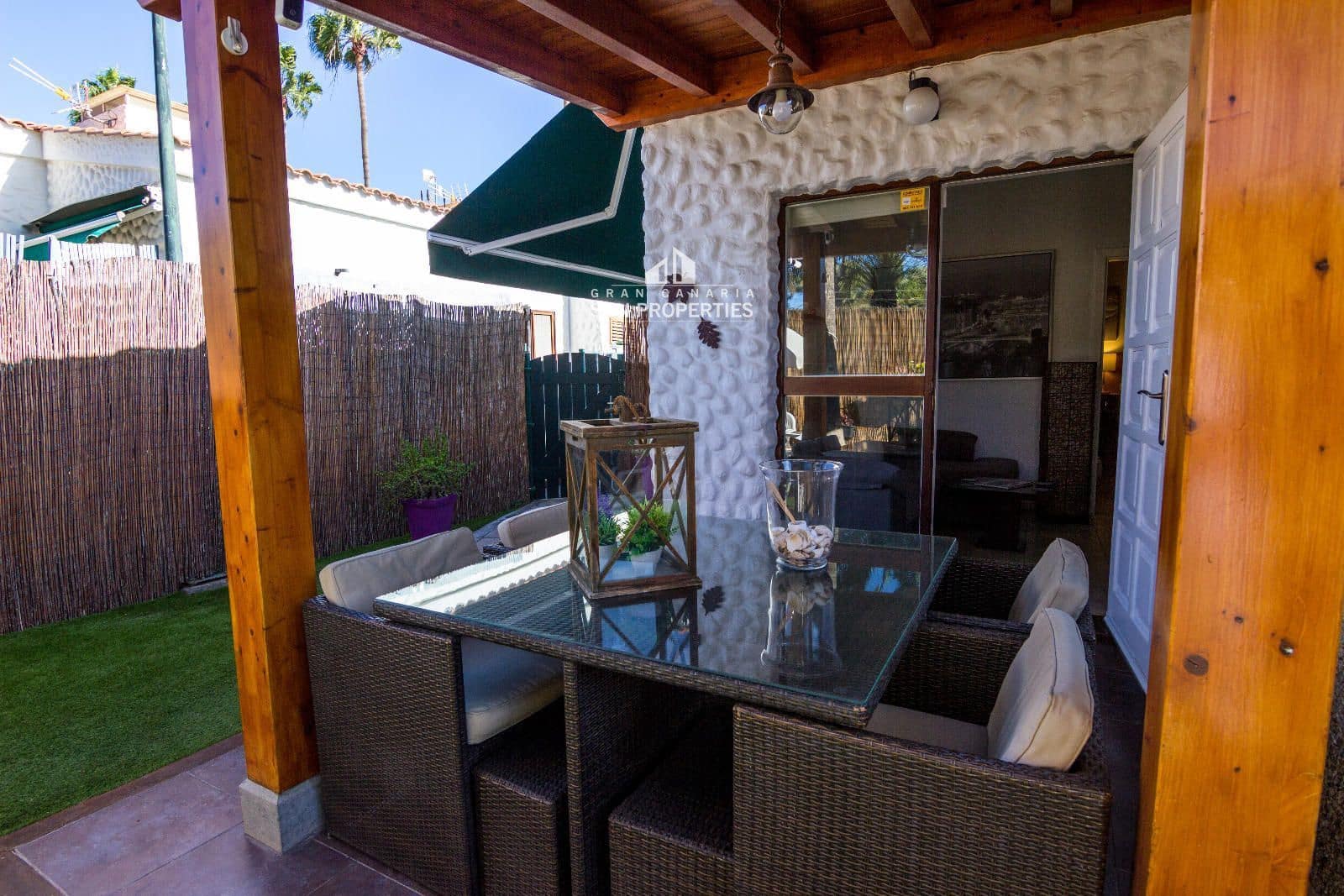 2 makuuhuone Bungalow vuokrattavana paikassa San Bartolome de Tirajana mukana uima-altaan - 1 500 € (Ref: 9324233)