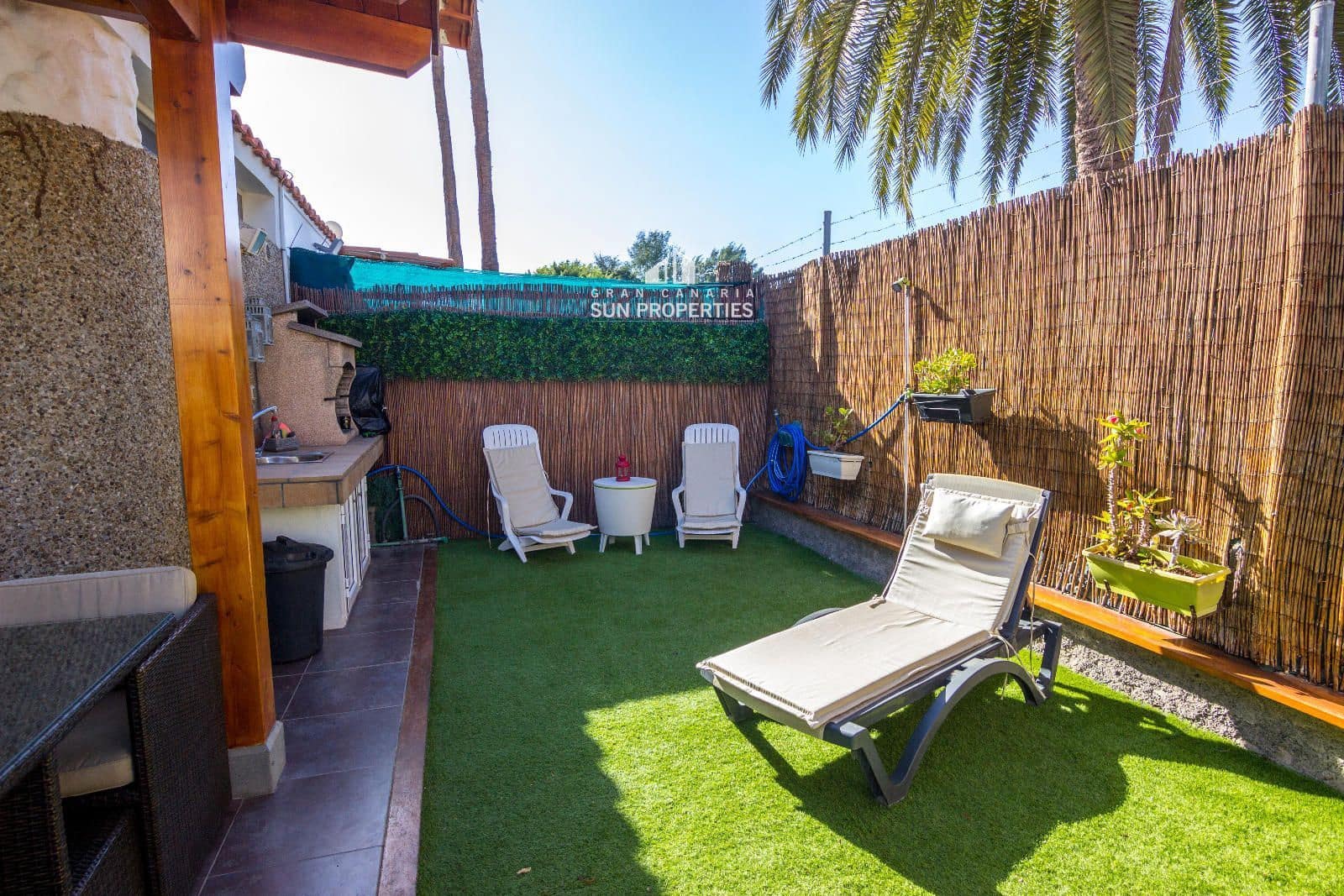 2 makuuhuone Bungalow vuokrattavana paikassa San Bartolome de Tirajana mukana uima-altaan - 1 500 € (Ref: 9324233)