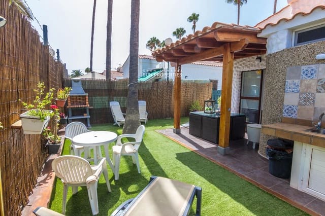 Bungalow de 2 habitaciones en Campo Internacional, San Bartolomé de Tirajana en alquiler con piscina - 1.500 € (Ref: 9324233)